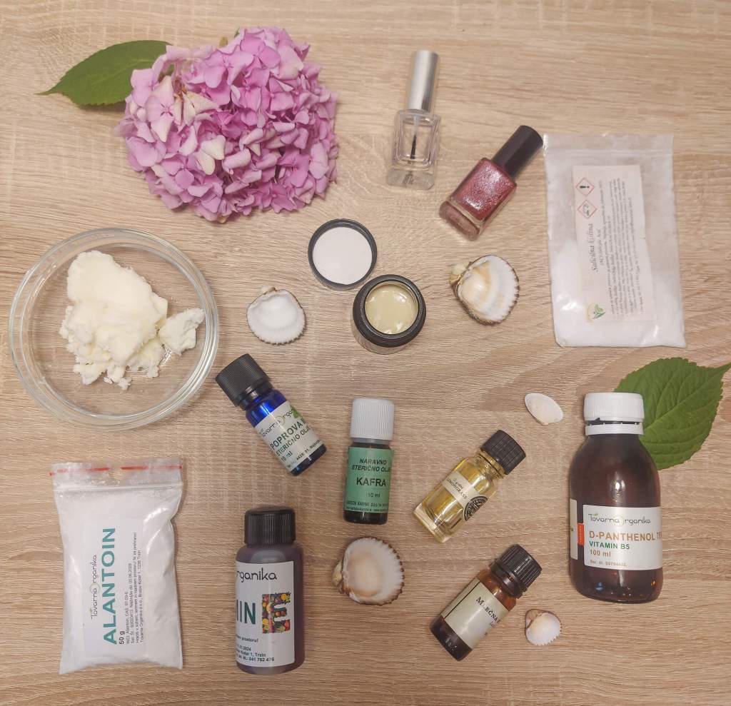 Howo_choose_foot_cream_for_dry_skin_and_cracked_heels